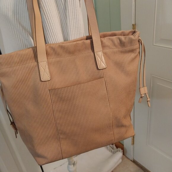3357 Large Lucky Brand Leather and Corduroy Tote Bag. - Picture 5 of 9